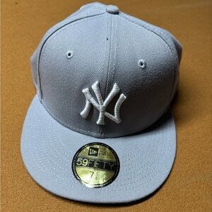 New Era Light Gray 59FIFTY Cap